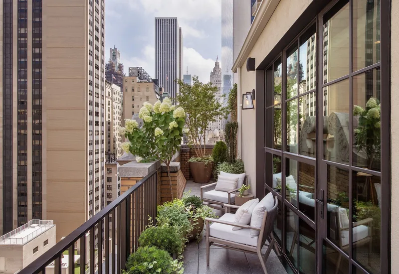 1 Hotel Central Park, hotel at 1414 6th Avenue in Manhattan, New York