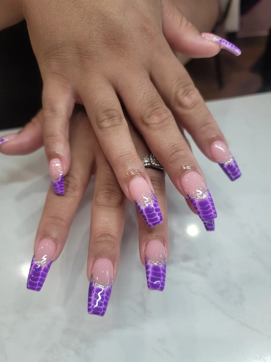 Ann's Nail & Spa, beauty salon at 906 Amsterdam Avenue in Manhattan, New York