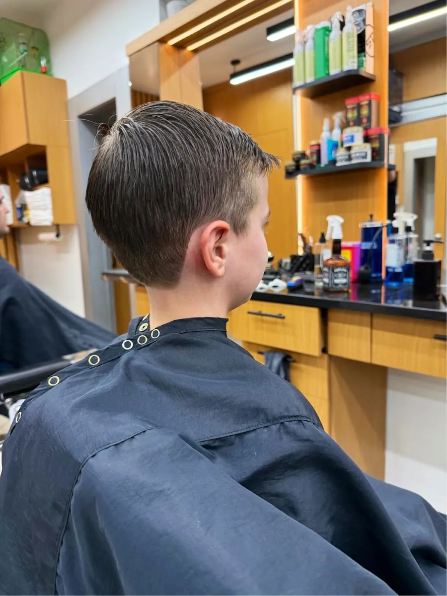 Barber Shop 72, hair salon at 49 West 72nd Street in Manhattan, New York