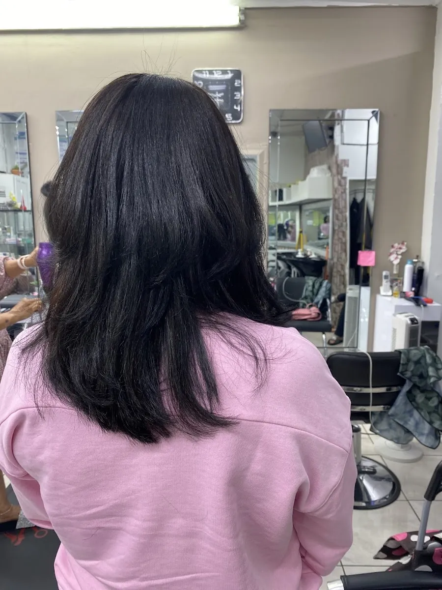 Bellisima Beauty Palace, hair salon at 5816 Broadway in The Bronx, New York