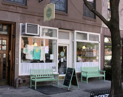 Billy's Bakery, bakery at 184 9th Avenue in Manhattan, New York