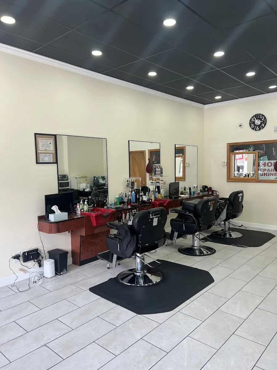Cmc Barber Shop, hair salon at 199-14 32nd Avenue in Queens, New York