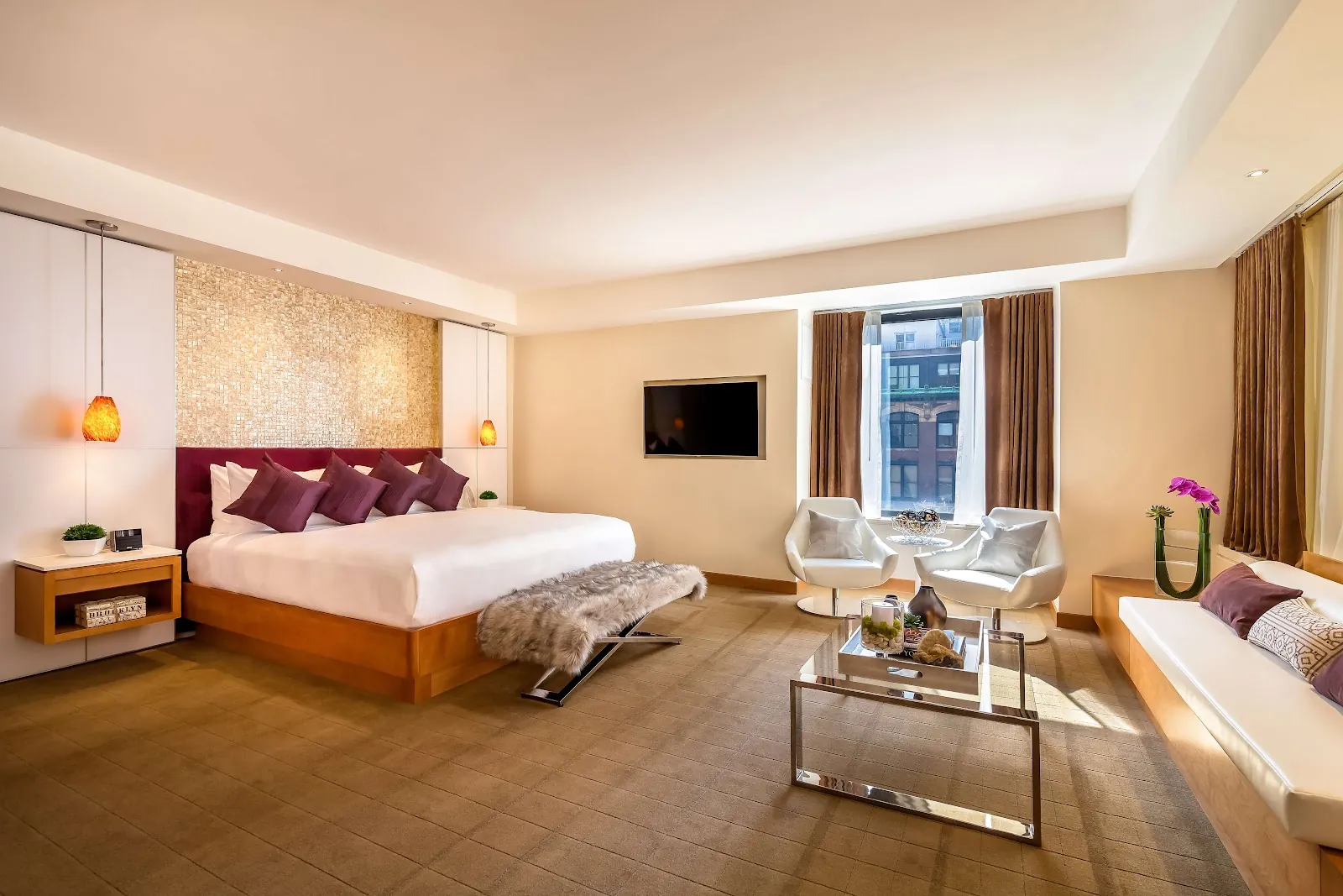 Concorde Hotel, hotel at 127 East 55th Street in Manhattan, New York