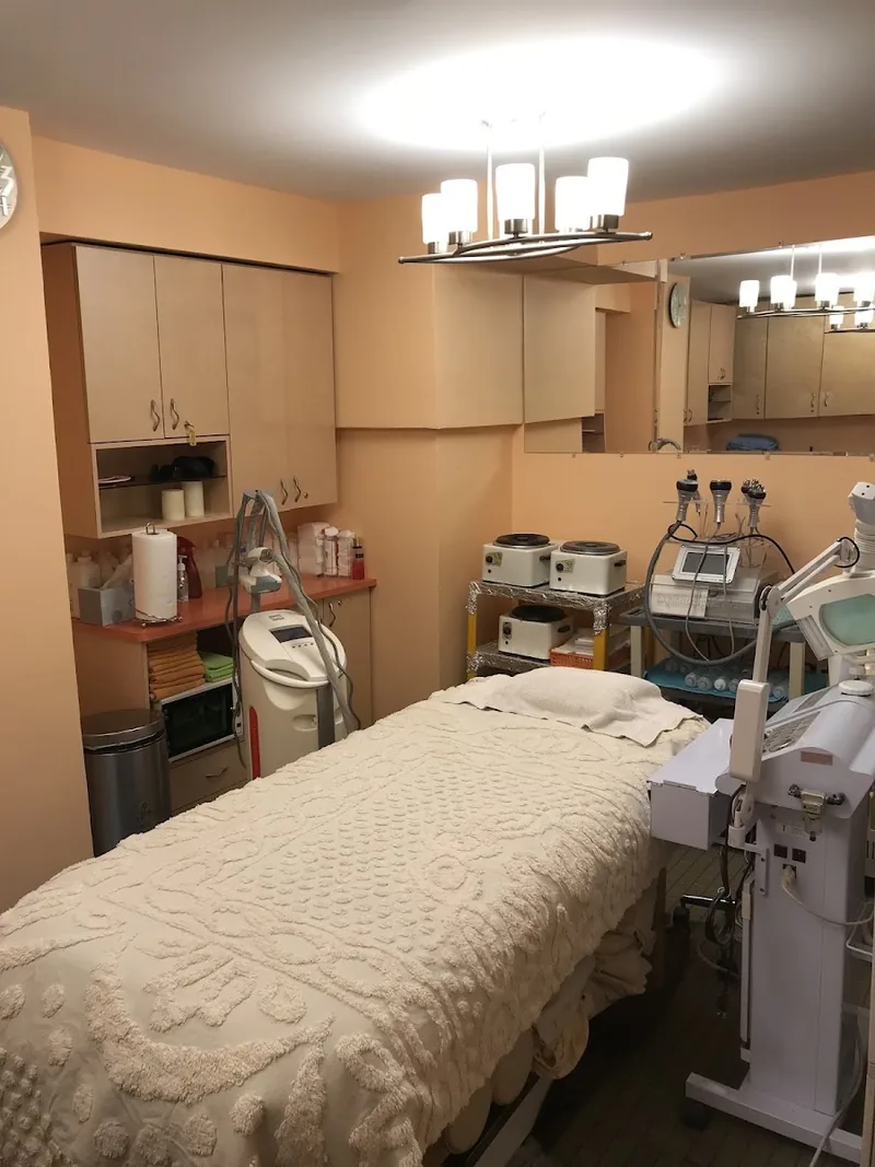Confidence Beauty Spa, beauty salon at 155 East 26th Street in Manhattan, New York
