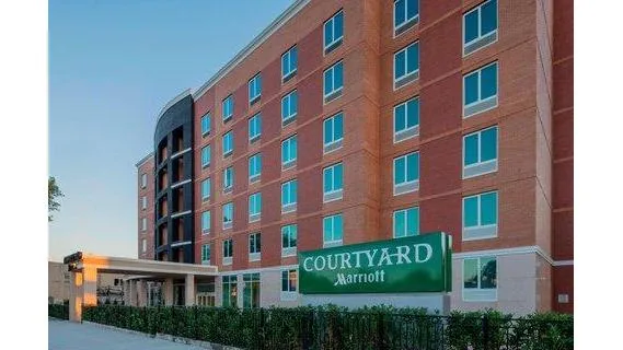 Courtyard By Marriott, hotel at 183-15 Horace Harding Expressway in Queens, New York