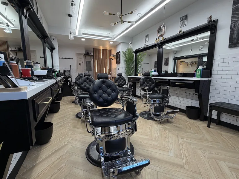 Crown Royal Barbershop, hair salon at 406 3rd Avenue in Manhattan, New York