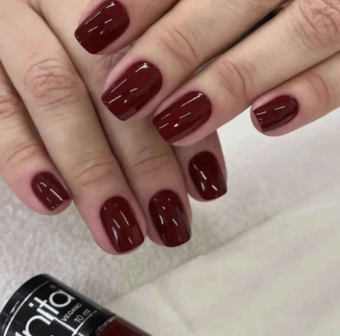 D & K Grace, beauty salon at 9801 4th Avenue in Brooklyn, New York