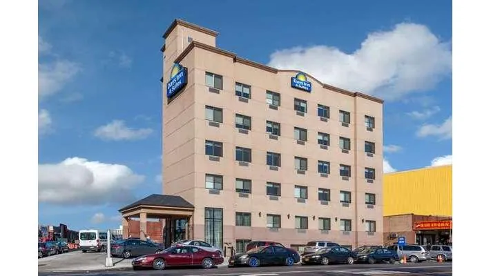 Days Inn, hotel at 95-65 Tuckerton Street in Queens, New York