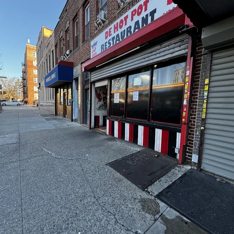 De Hot Pot, caribbean kitchen at 1127 Washington Avenue in Brooklyn, New York