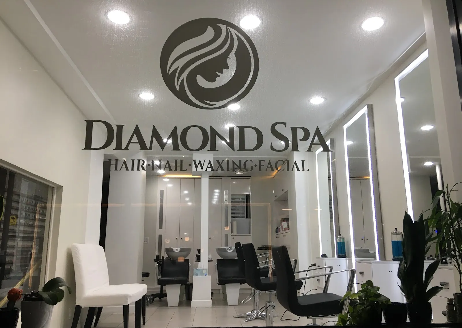 Diamond Spa, beauty salon at 140 East 46th Street in Manhattan, New York