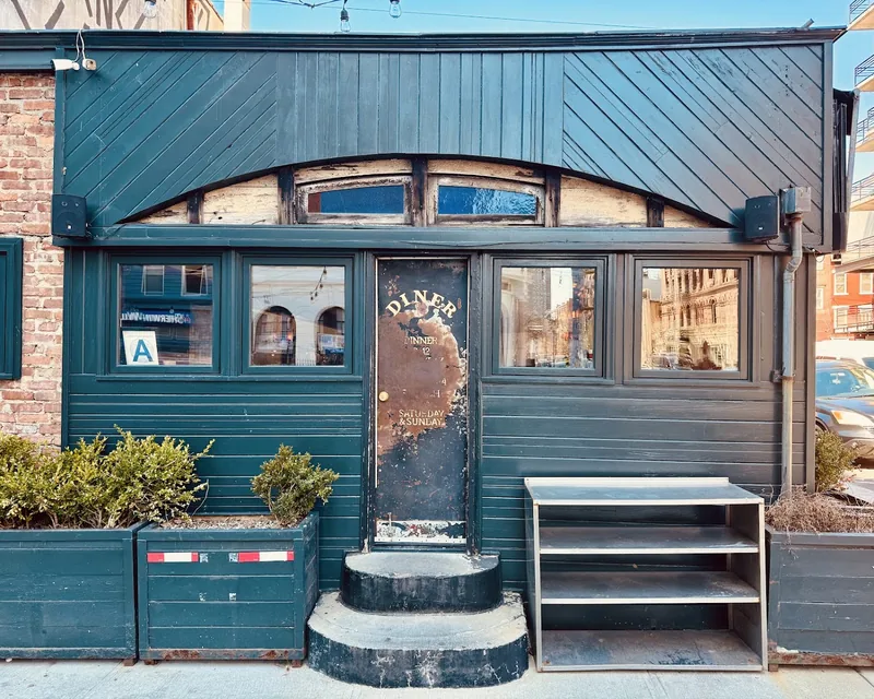 Diner, caterer at 85 Broadway in Brooklyn, New York