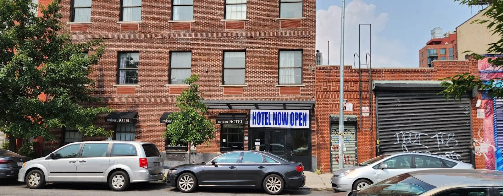 Essence Hotel, hotel at 611 Degraw Street in Brooklyn, New York