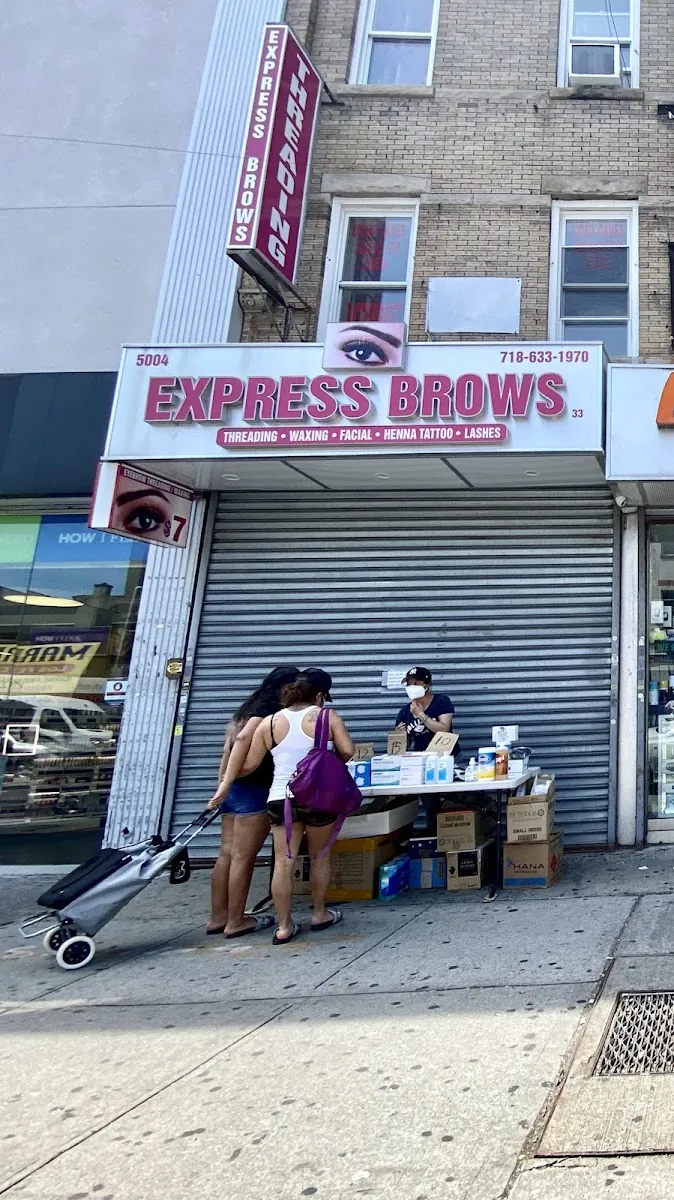 Express Brows, beauty salon at 5004 5th Avenue in Brooklyn, New York