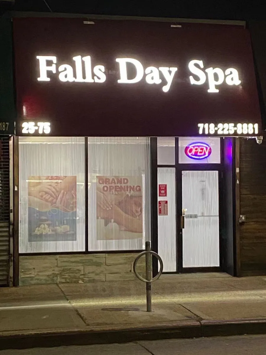Falls Day Spa, beauty salon at 25-75 Francis Lewis Boulevard in Queens, New York
