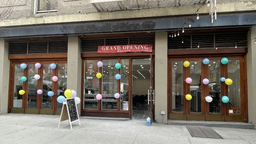 Fashion Nail Art, beauty salon at 521 Columbus Avenue in Manhattan, New York