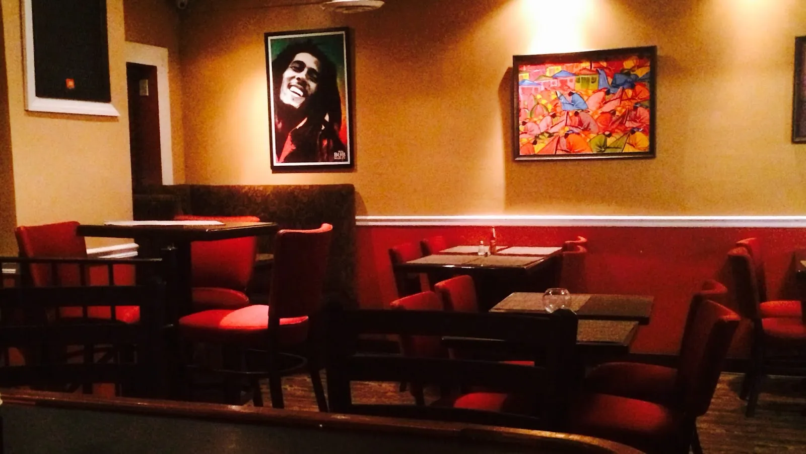 Fish N' Ting Restaurant, Bar & Lounge, caribbean kitchen at 4063 Boston Road in The Bronx, New York