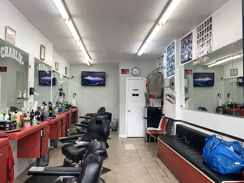 Franks Barbershop, hair salon at 66A Argyle Road in Brooklyn, New York