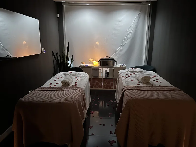 Glow Spa, beauty salon at 4 Payson Avenue in The Bronx, New York