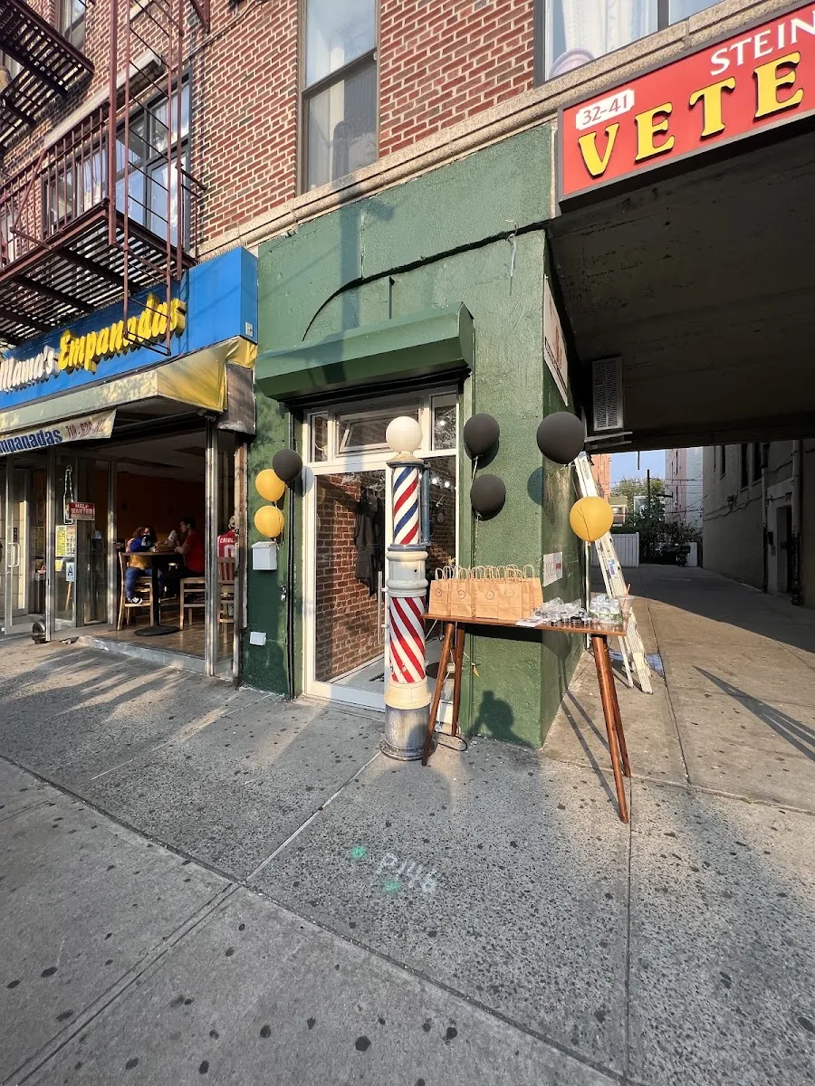Groomers and Pomade, hair salon at 32-41 Steinway Street in Queens, New York