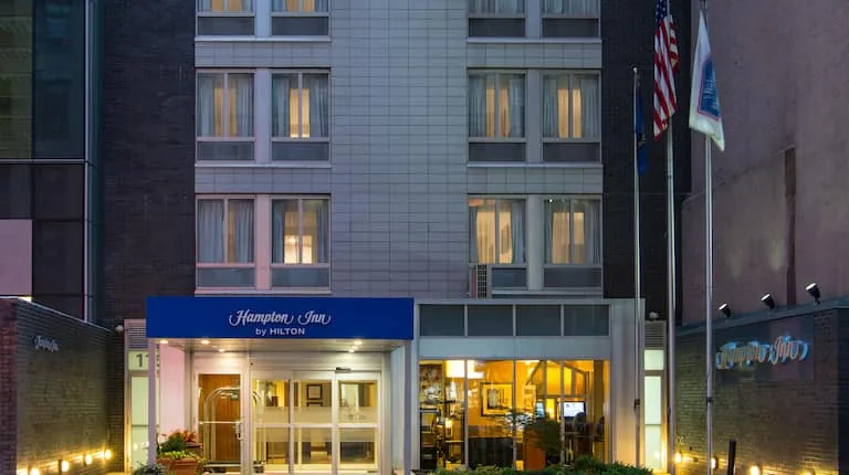 Hampton Inn Manhattan-Madison Square Garden Area, hotel at 116 West 31st Street in Manhattan, New York