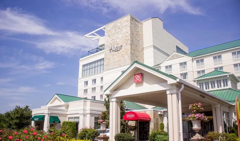 Hilton Garden Inn, hotel at 1100 South Avenue in Staten Island, New York