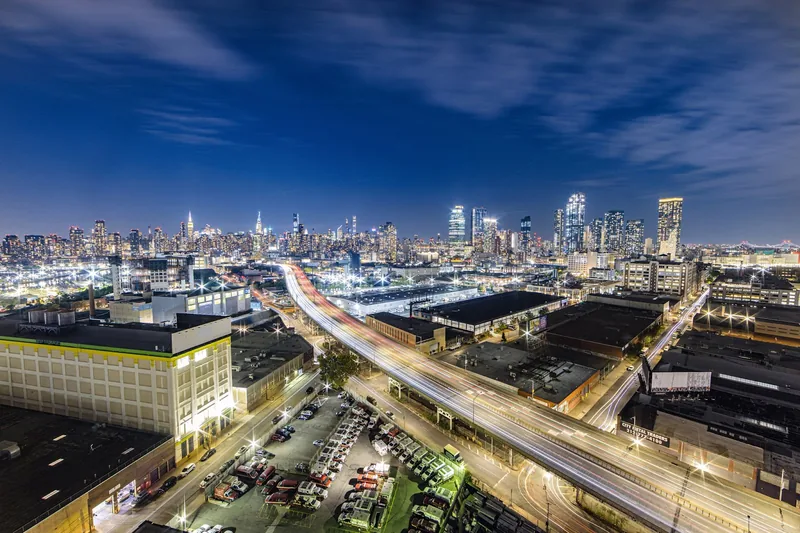 Holiday Inn Express Long Island City E, hotel at 52-09 31st Place in Queens, New York
