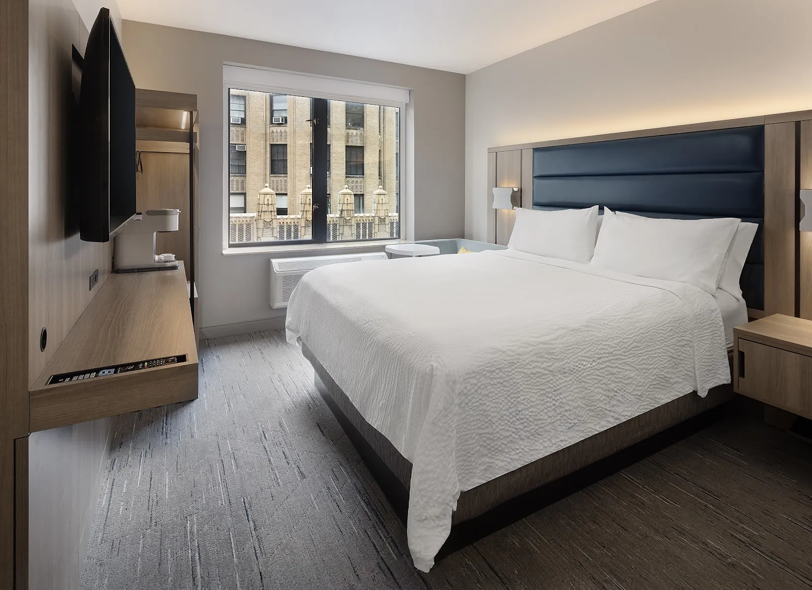 Holiday Inn Express, hotel at 232 West 29th Street in Manhattan, New York