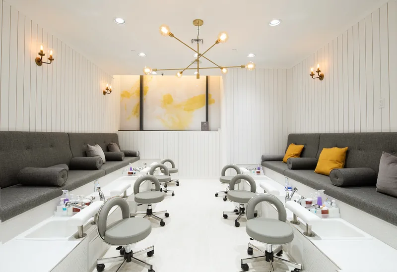 Honey Nail Salon