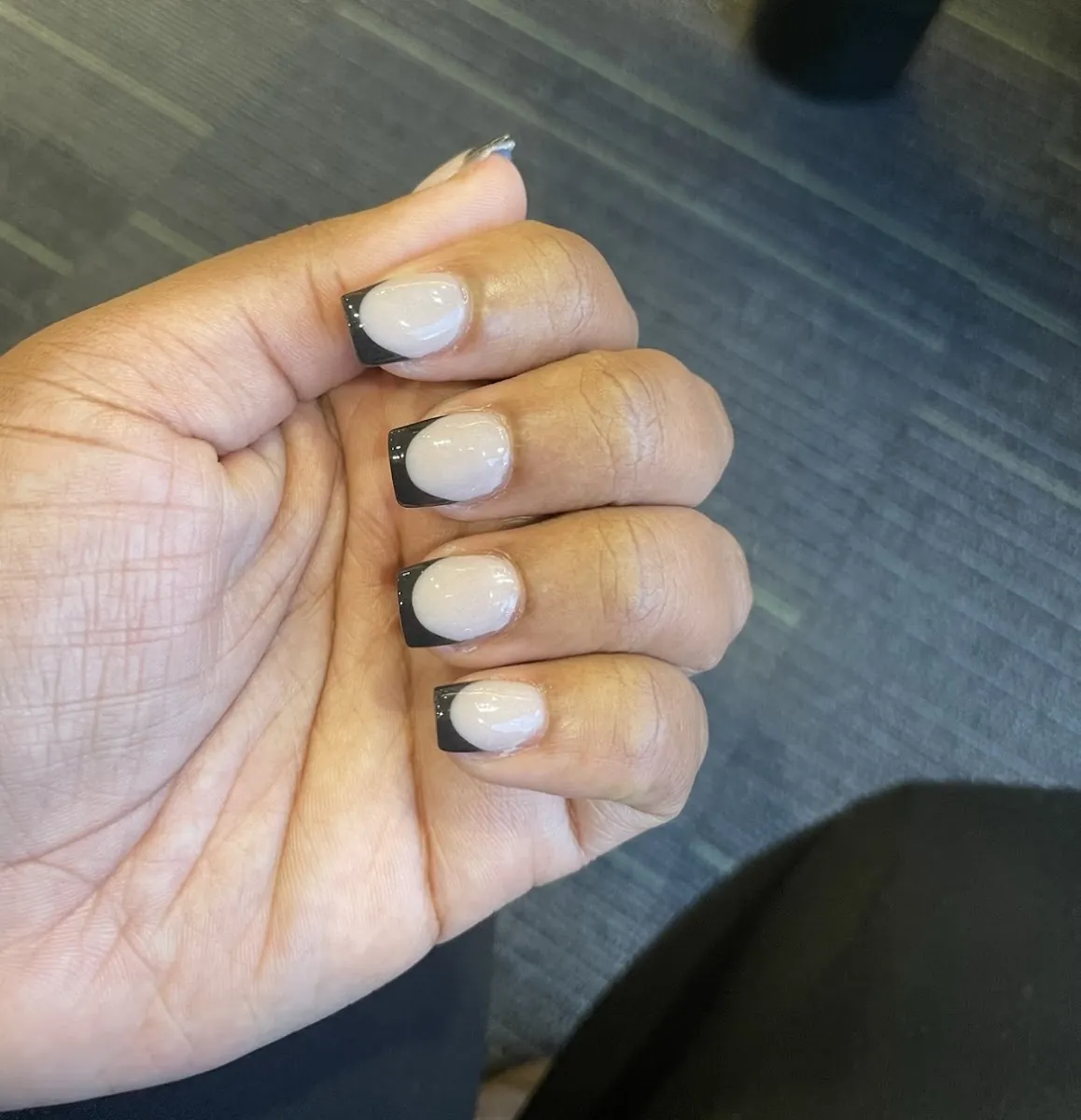Hot Nail Salon, beauty salon at 126-07 Merrick Boulevard in Queens, New York