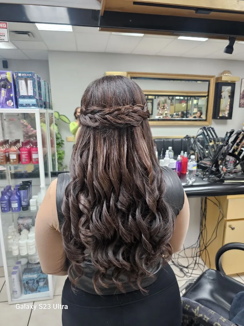 Impact Beauty Salon, hair salon at 175-17 Jamaica Avenue in Queens, New York
