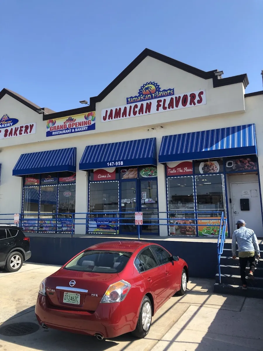 Jamaican Flavors Restaurant & Bakery, caribbean kitchen at 147-95 Farmers Boulevard in Queens, New York