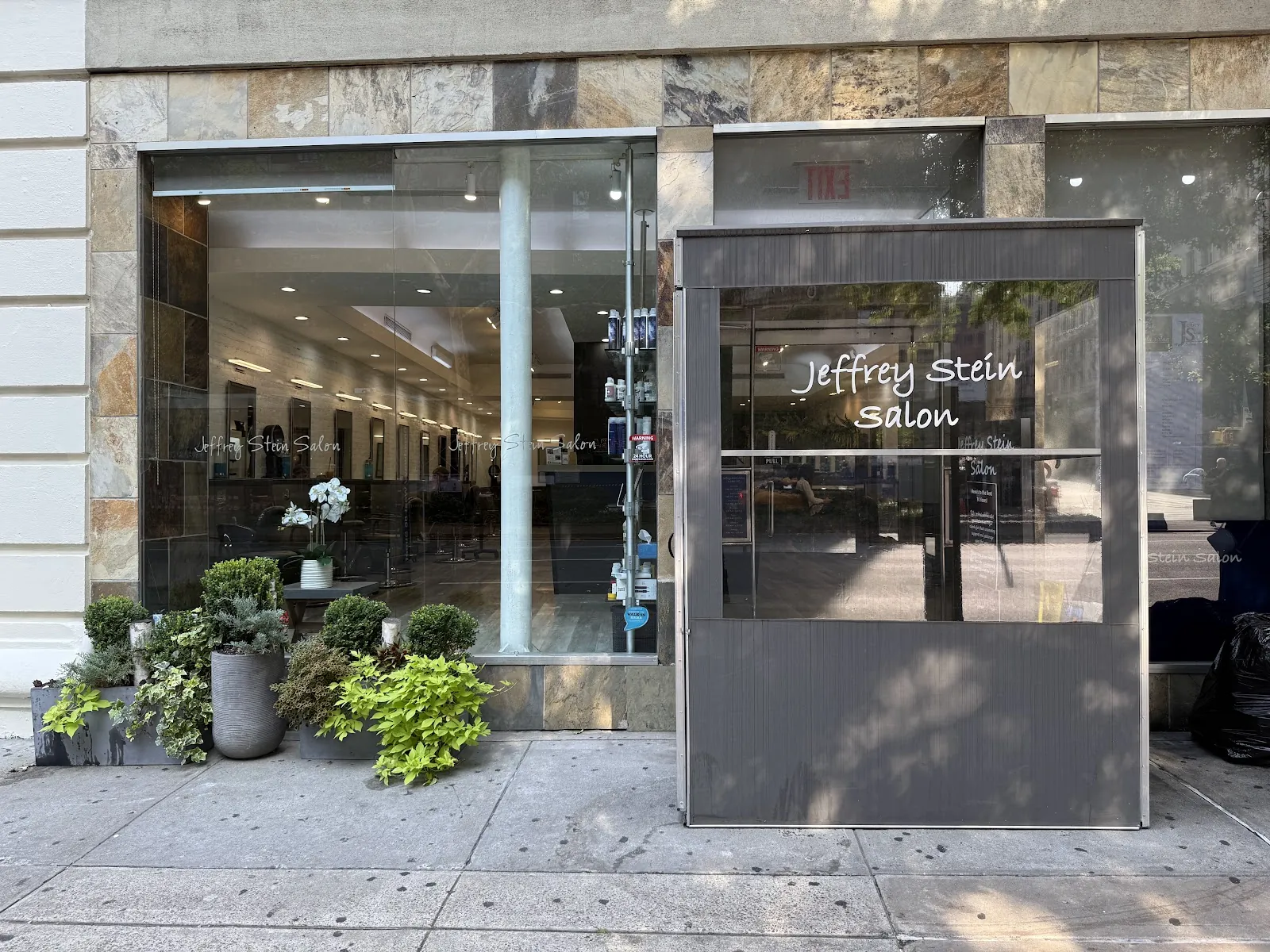 Jeffrey Stein Salon, hair salon at 2345 Broadway in Manhattan, New York