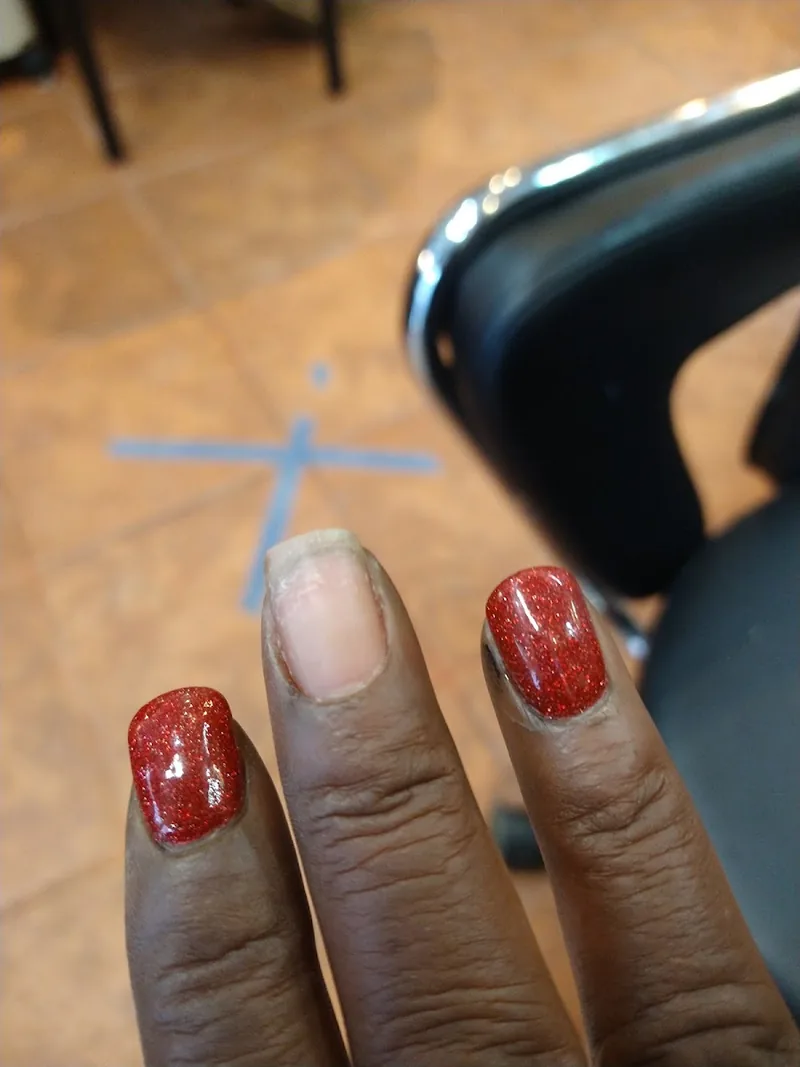 Jenny's Nails, beauty salon at 154A Vanderbilt Avenue in Brooklyn, New York