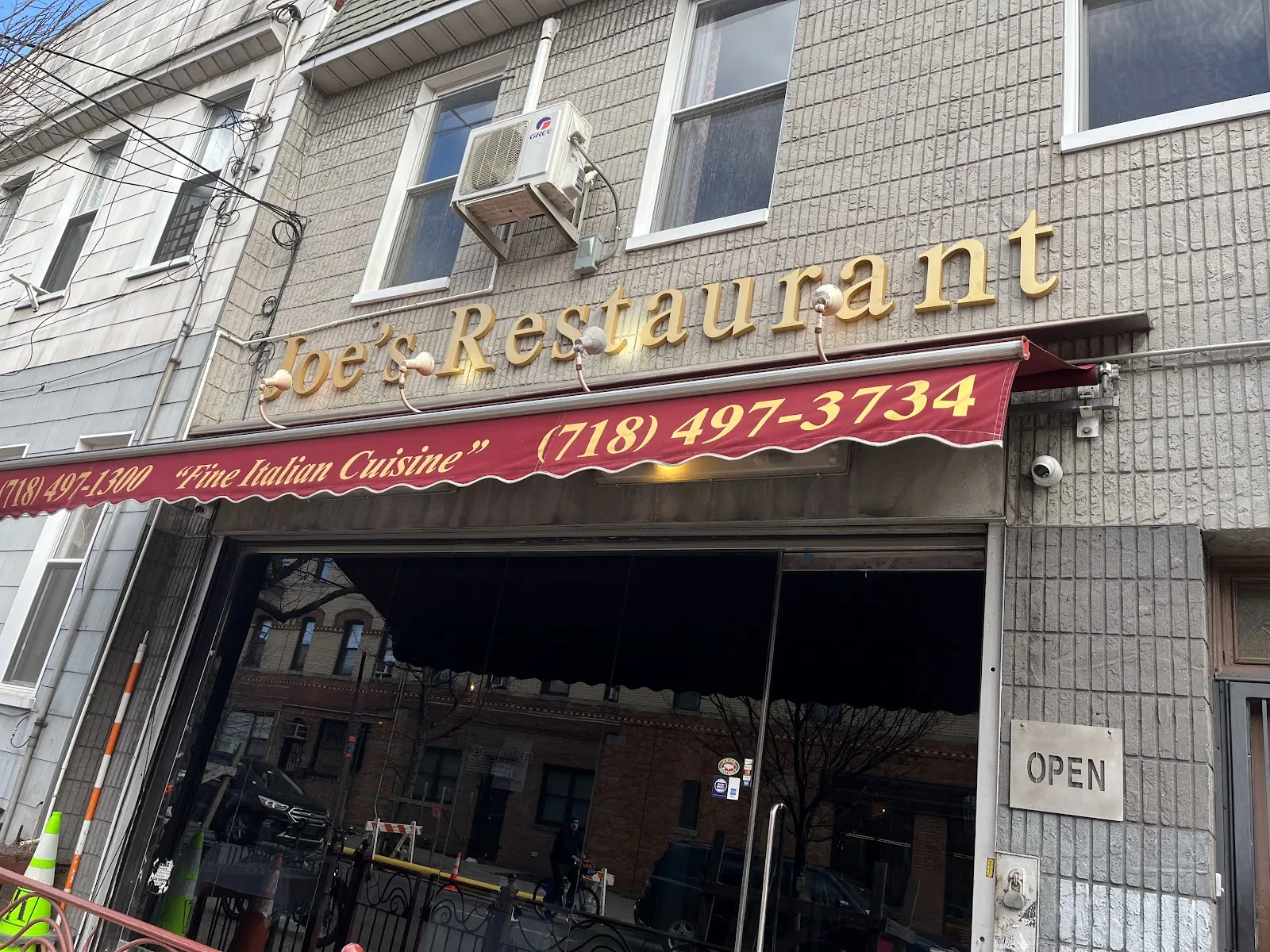 Joe's Italian Restaurant, italian kitchen at 6611 Forest Avenue in Queens, New York