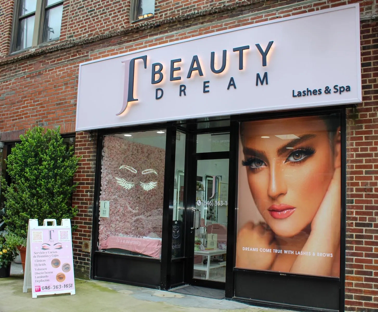JT Beauty Dream, beauty salon at 42-04 43rd Avenue in Queens, New York