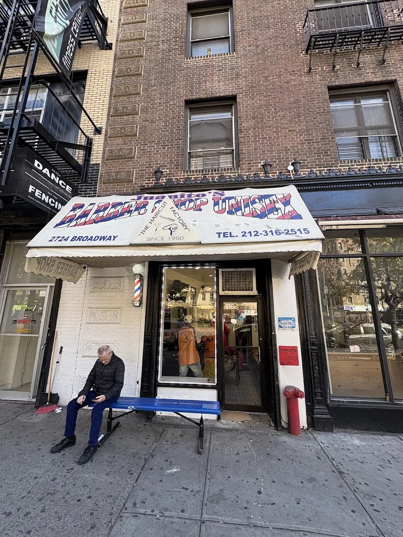 Juanito's Barber Shop, hair salon at 2724 Broadway in Manhattan, New York