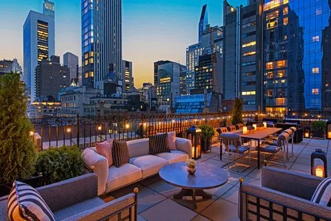 JW Marriott Essex House, hotel at 160 Central Park South in Manhattan, New York