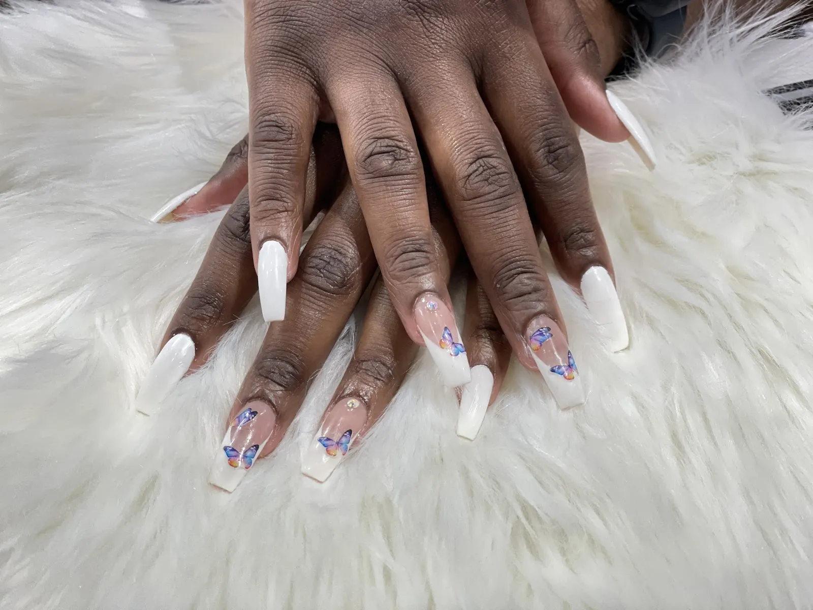 L & C Natural Nail, beauty salon at 1619 Cortelyou Road in Brooklyn, New York