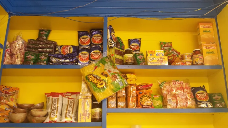 Las Tias Cafe Bakery, bakery at 74-01 Metropolitan Avenue in Queens, New York