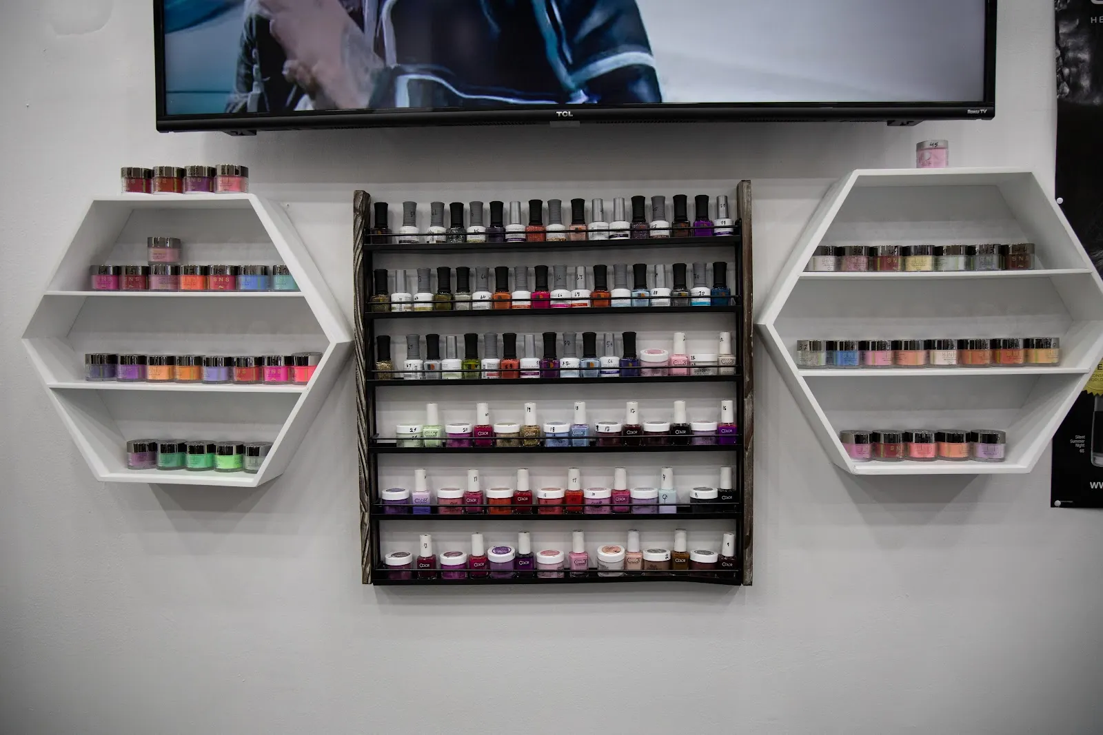 Level Up, hair salon at 63-03 39th Avenue in Queens, New York