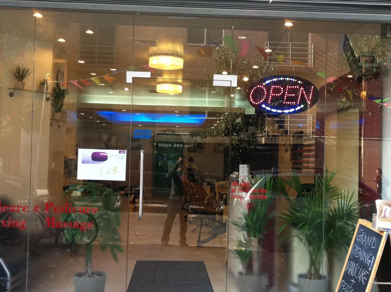 Lys Nail & Spa Corp, beauty salon at 312 Bedford Avenue in Brooklyn, New York