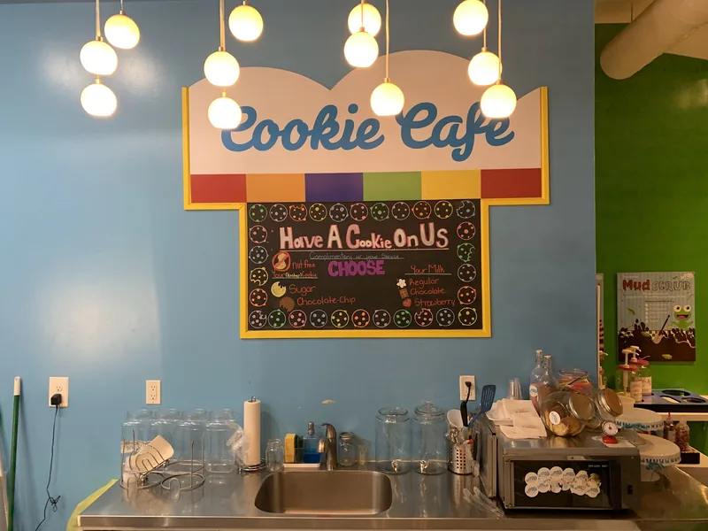 Milk & Cookies Kids Spa & Salon, beauty salon at 233 East 33rd Street in Manhattan, New York