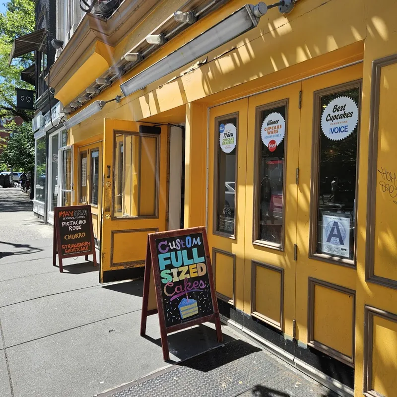 Molly's Cupcakes, bakery at 228 Bleecker Street in Manhattan, New York