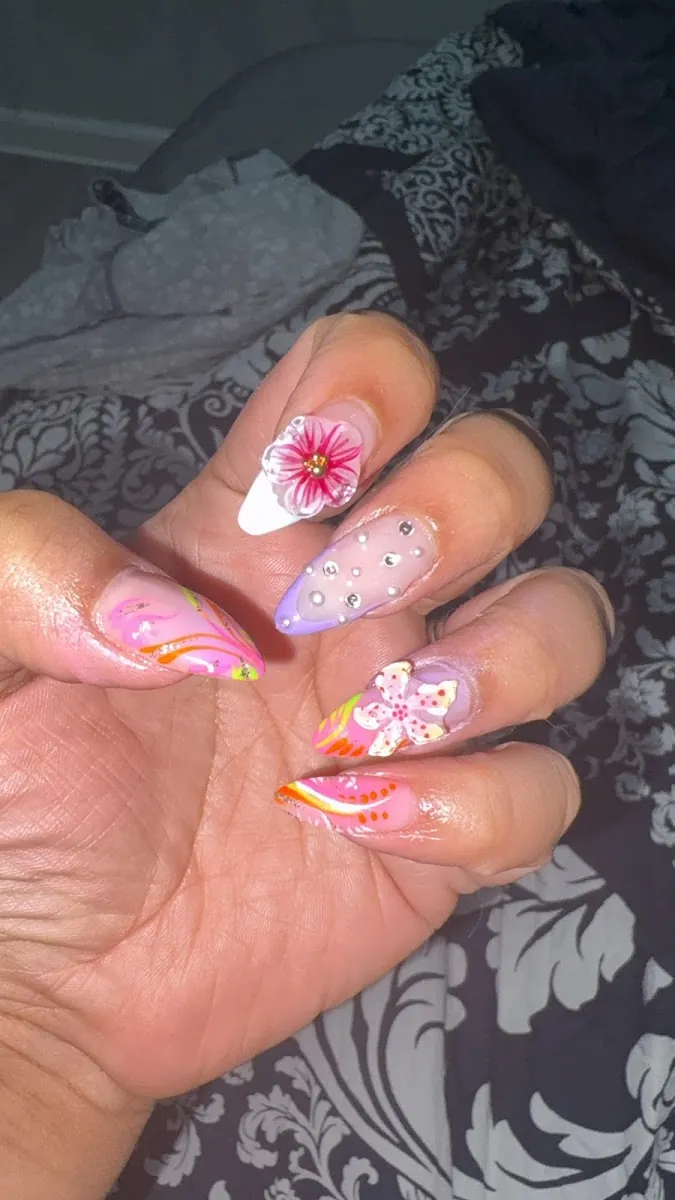 N&D Hair and Nail, hair salon at 182-09 Jamaica Avenue in Queens, New York
