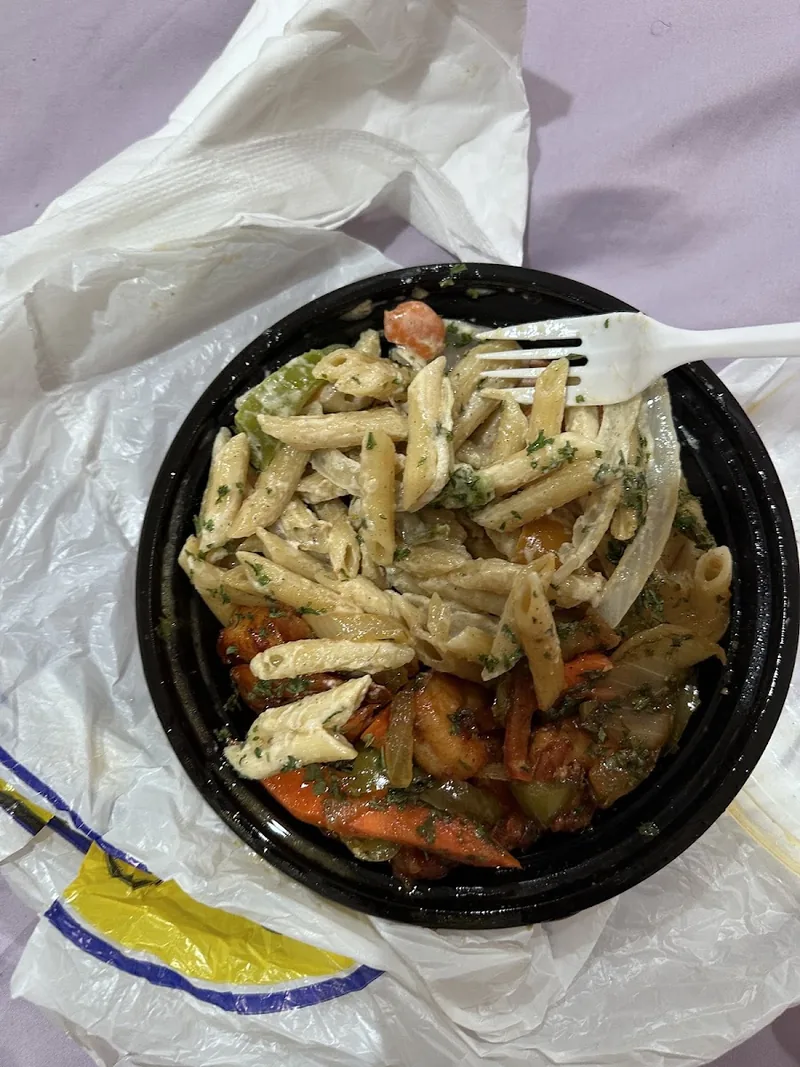 Peppa's Jerk Chicken Restaurant, caribbean kitchen at 3634 White Plains Road in The Bronx, New York