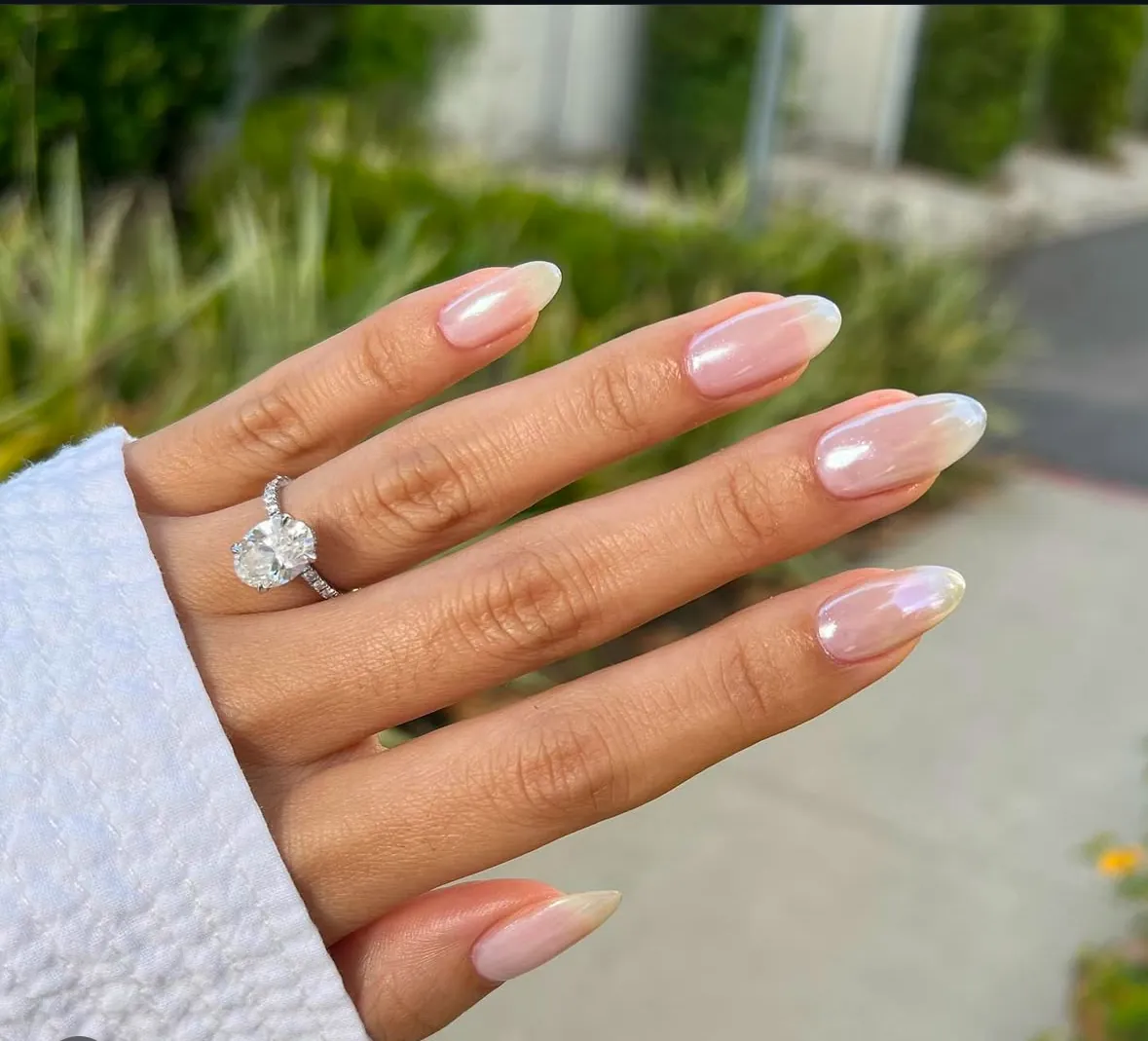 Refresh Nail n Spa, beauty salon at 250 West 78th Street in Manhattan, New York