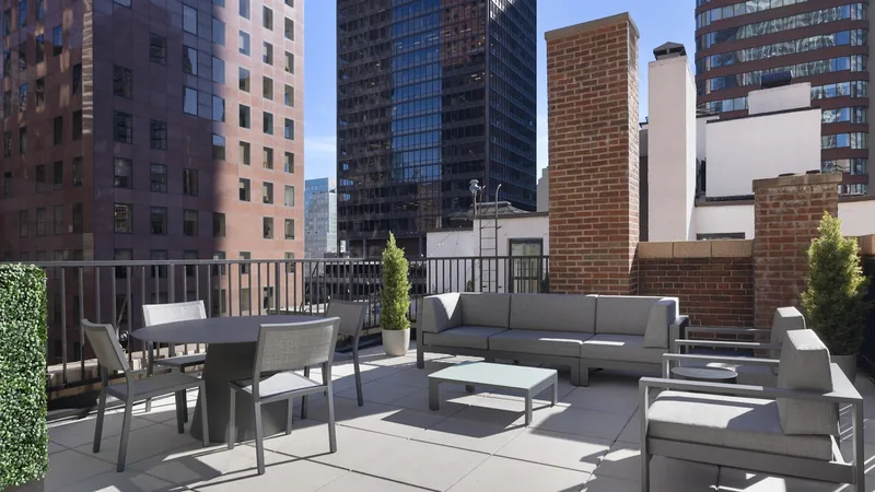 Residence Inn, hotel at 148 East 48th Street in Manhattan, New York