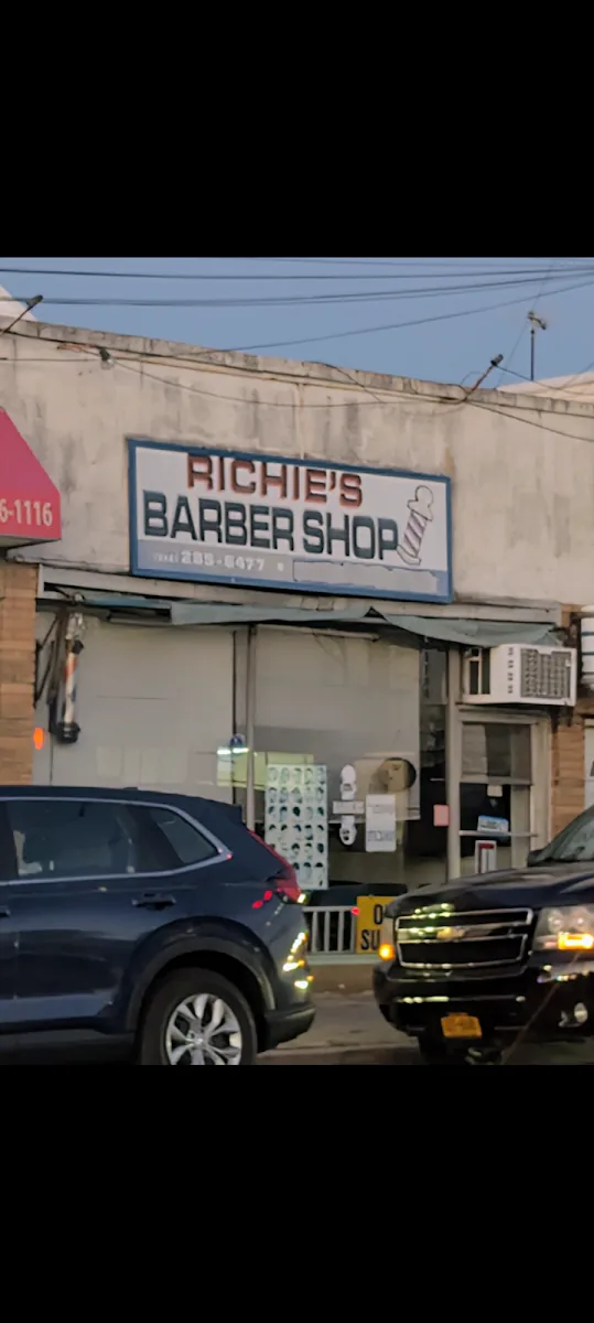 Richie's Barbershop, hair salon at 777A West Merrick Road in Queens, New York