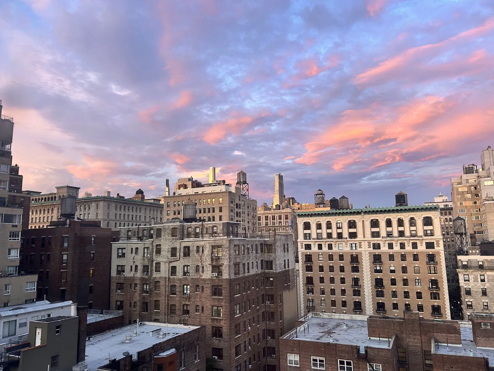 Riverside Tower Hotel, hotel at 80 Riverside Drive in Manhattan, New York