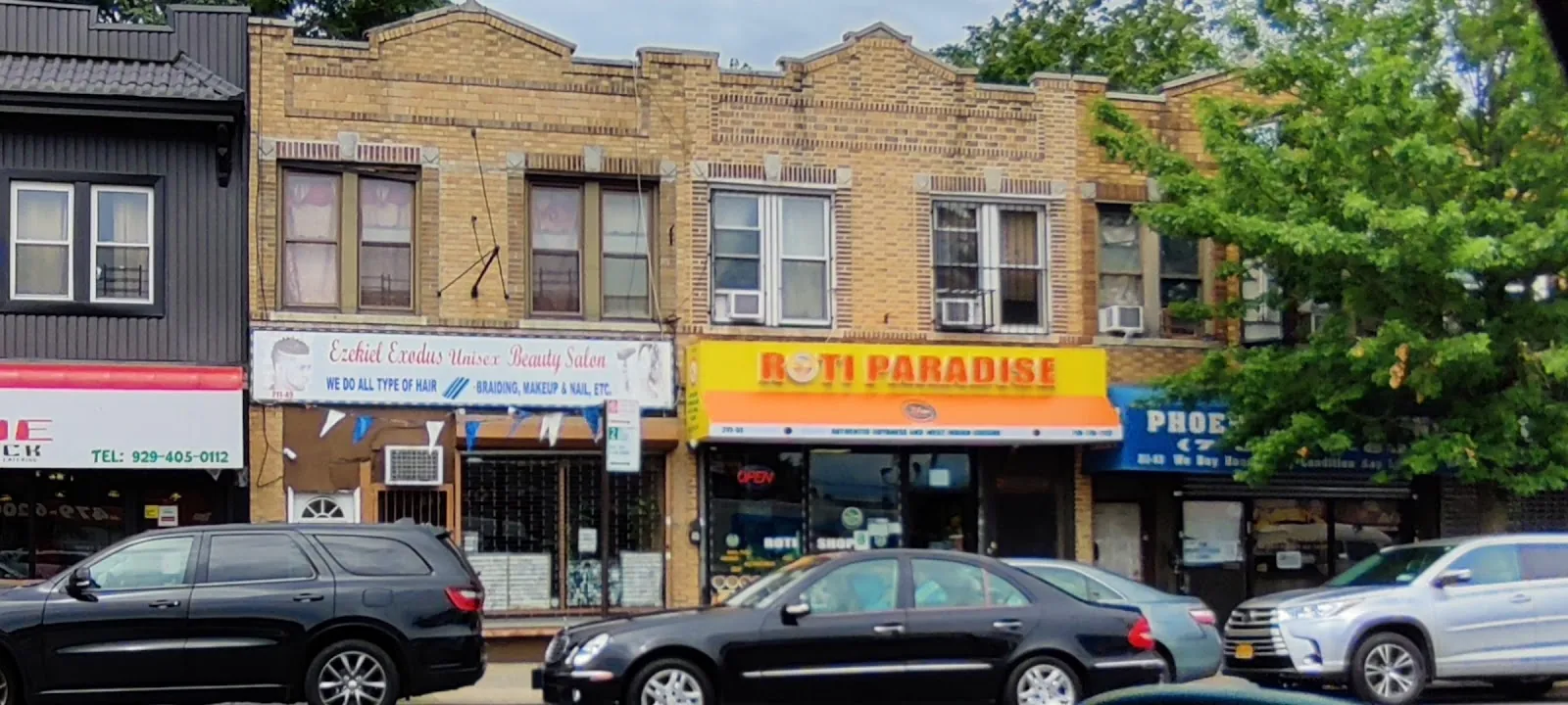 Roti Paradise, indian kitchen at 211-51 Jamaica Avenue in Queens, New York
